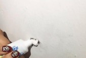 路由器固定在墙上石灰脱落怎么办？