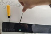 热水器瓷砖窟窿修复方法是什么？