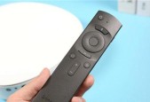 极光投影仪如何反转屏幕显示？反转屏幕的操作步骤是什么？