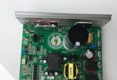 跑步机下控板电源故障及解决方法（运动器材维修中的常见问题与解决方案）