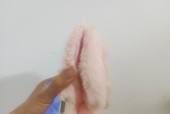 毛绒兔手机壳充电方法是什么？