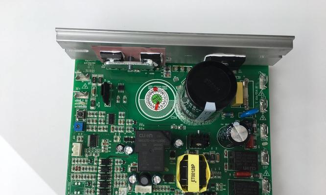 跑步机下控板电源故障及解决方法（运动器材维修中的常见问题与解决方案）  第1张