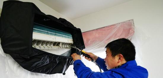 家庭清洗空调的简易方法（如何在家清洗空调以保持清洁与效能）  第1张