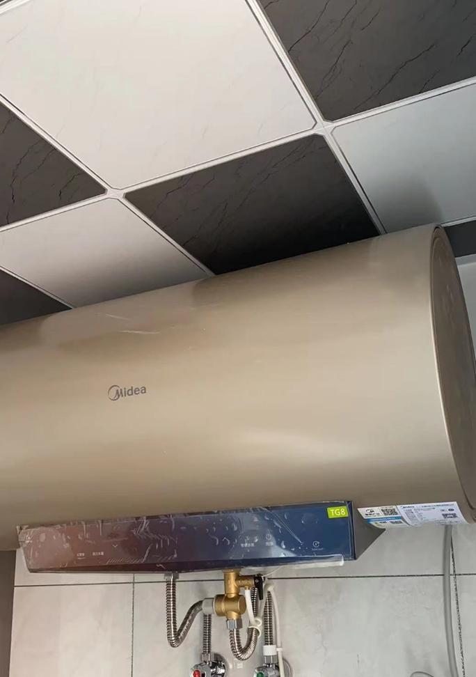 以速热热水器进水口清洗方法（轻松保持热水器进水口的清洁）  第1张