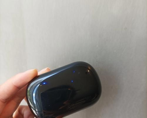 这耳机降噪效果如何？地铁里杂音真的听不见吗？  第3张