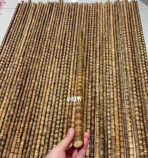 登山杖什么牌子好？给爷爷挑选合适的登山杖需要注意什么？  第1张