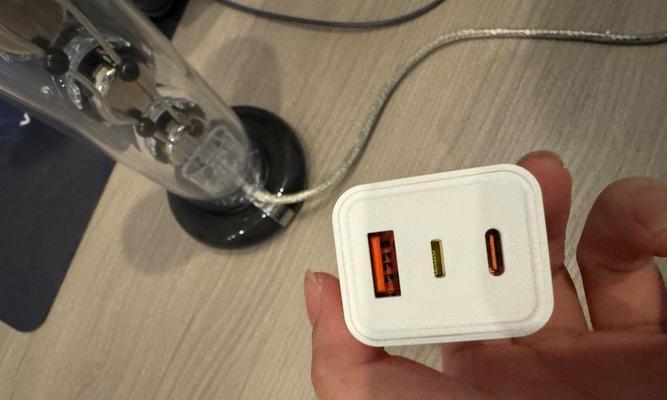 苹果老式充电器插头使用技巧是什么？  第2张