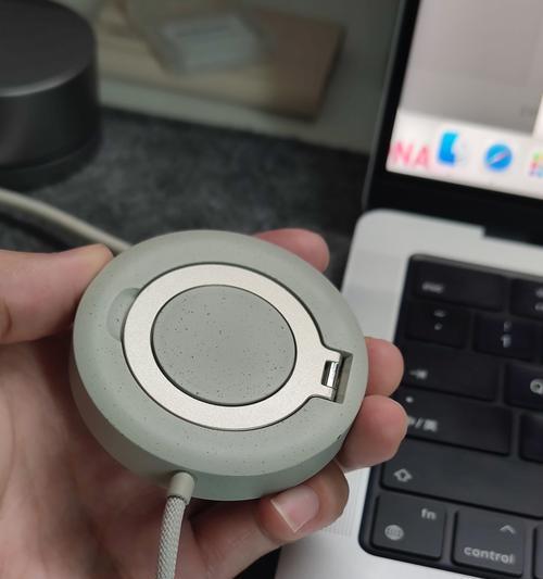 苹果手机个性充电器使用方法是什么？如何连接？  第3张