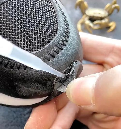 使用什么胶水可以牢固粘贴低音炮？  第2张
