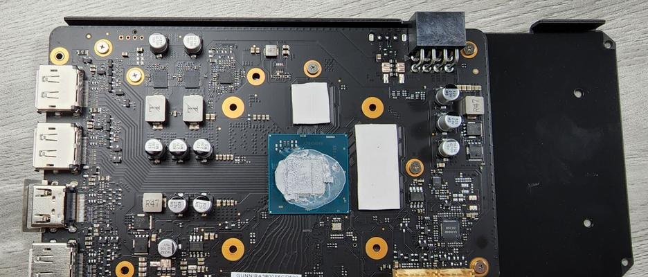 实体卡显卡的含义是什么？实体卡显卡与普通显卡有何区别？  第3张