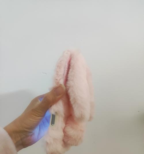 毛绒兔手机壳充电方法是什么？  第1张