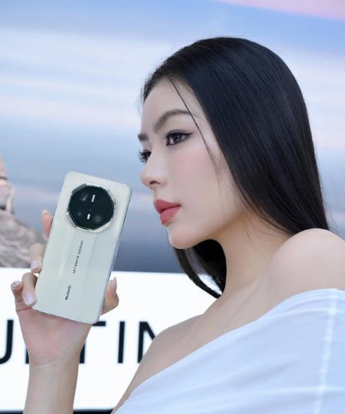 华为手机下载剪衣服大师方法？  第1张