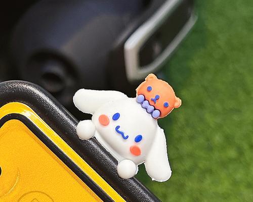 如何选择适合电瓶车的装饰公仔？选择电瓶车装饰公仔的技巧是什么？  第2张