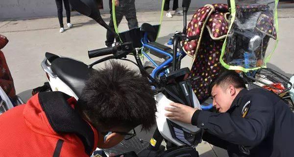 学习开电瓶车有哪些技巧？初学者需要注意什么？  第3张