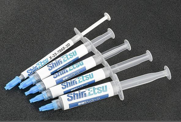 导热硅胶如何配合散热器使用？使用方法和效果如何？  第2张