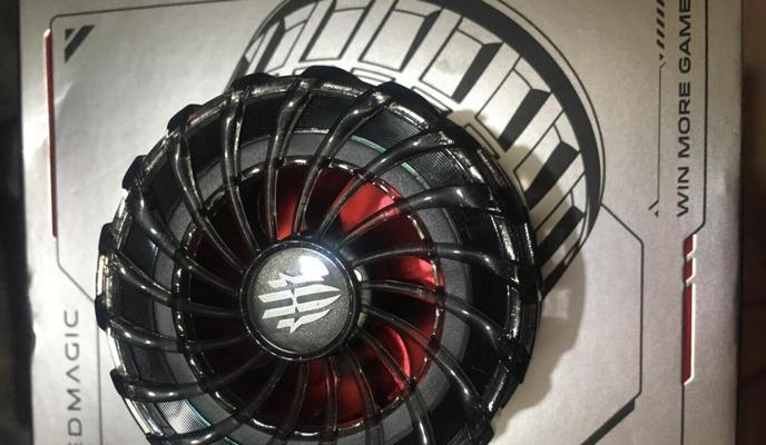 红魔手柄连接散热器的方法是什么？连接后能提升性能吗？  第1张