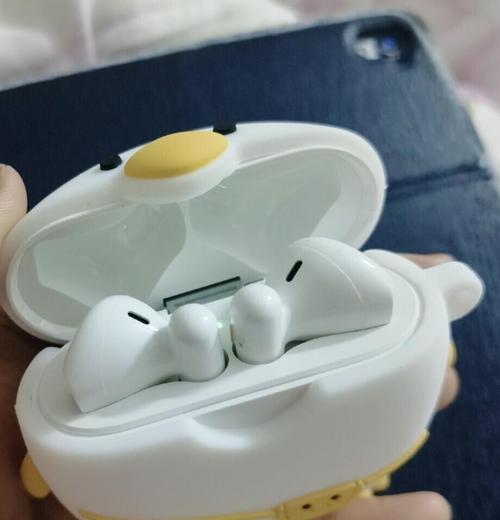 华为耳机在苹果手机上兼容吗？使用效果如何？  第2张